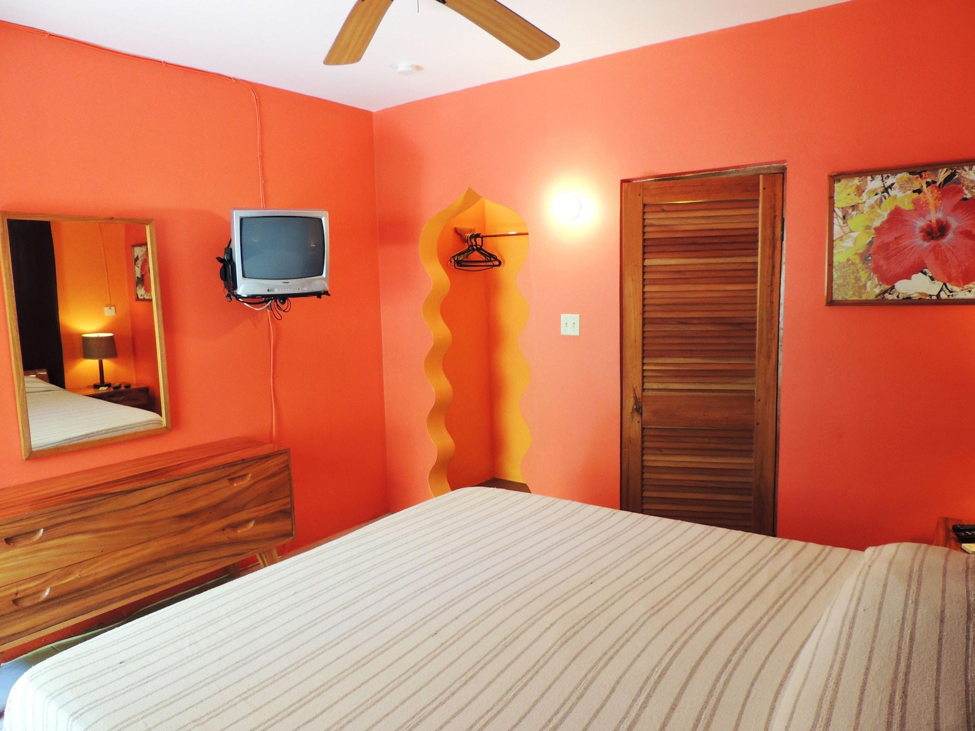 Sunrise Club Hotel Негрил Экстерьер фото